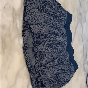 Patterned tennis skirt